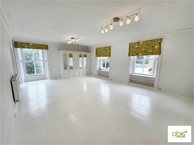 master bedroom2.jpg